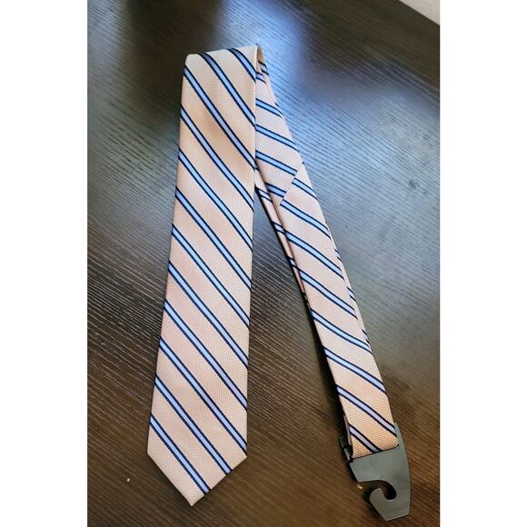 JOS. A. BANK Traveler Men's 100% Silk Necktie Designer Striped Blue/Tan EUC - Picture 2 of 7